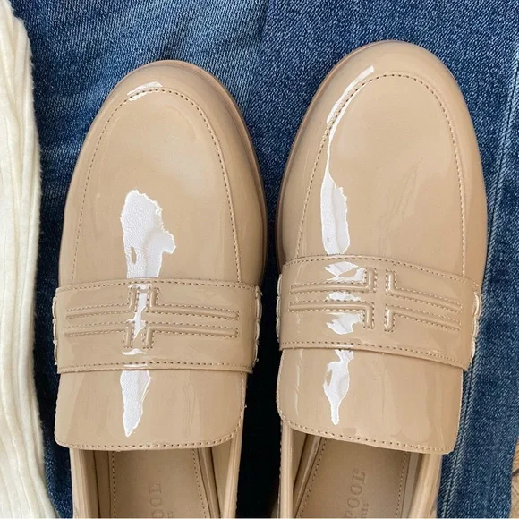 Liverpool Patent Leather Slip On Loafers in Nude - Picture 5 of 9